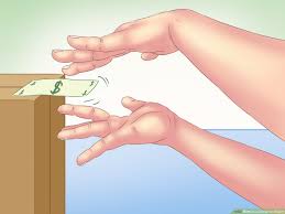 Trik Sulap Membuat Benda Bergerak Sendiri Di Meja Tanpa Disentuh